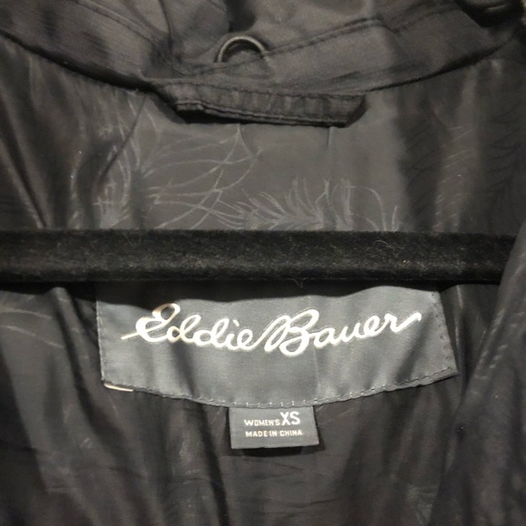 Black Eddie Bauer Women’s Winter Jacket - Picture 4 of 5